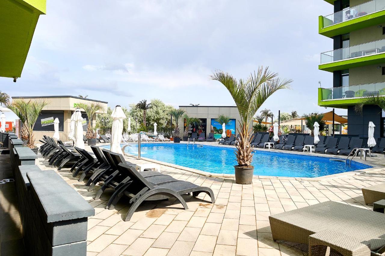 Sunrise King Studio Spa N Pool Beach Resort Неводарі Екстер'єр фото