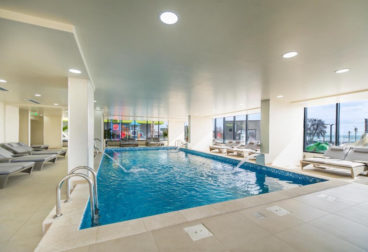 Sunrise King Studio Spa N Pool Beach Resort Неводарі Екстер'єр фото